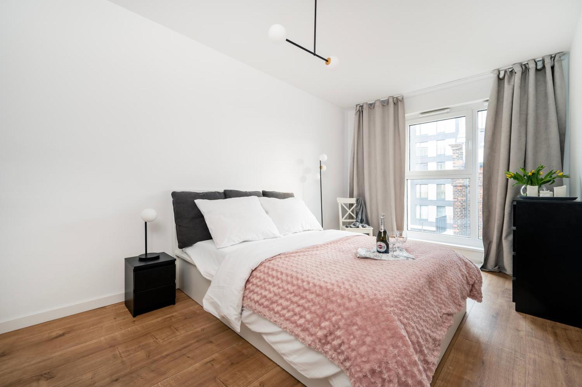 Komfortowe Apartamenty Z Garazem Na Milionowej Лодзь Экстерьер фото