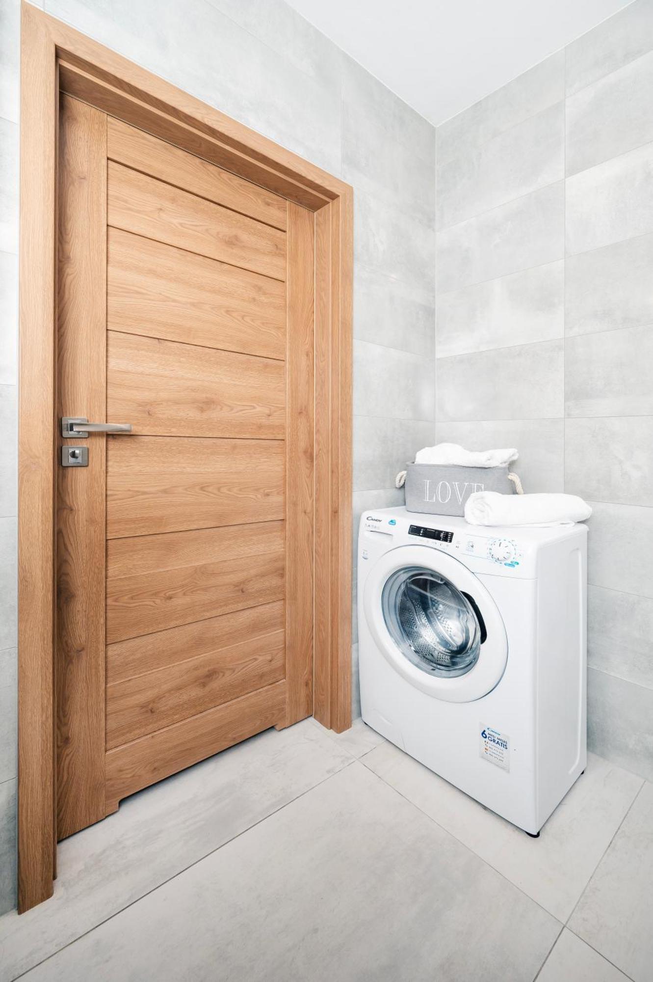 Komfortowe Apartamenty Z Garazem Na Milionowej Лодзь Экстерьер фото